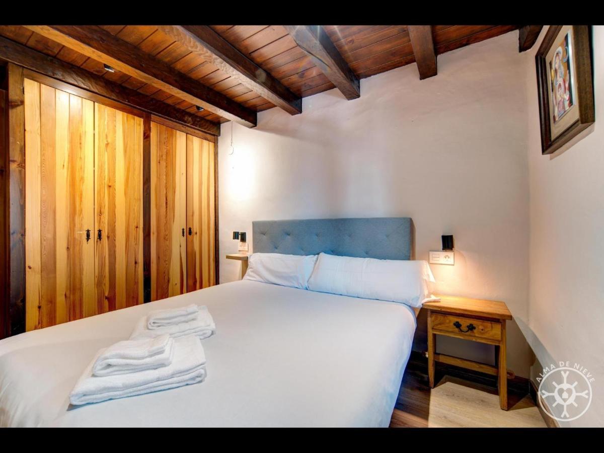 Casa Marmota De Alma De Nieve Villa บาเกย์รา-เบเรต ภายนอก รูปภาพ