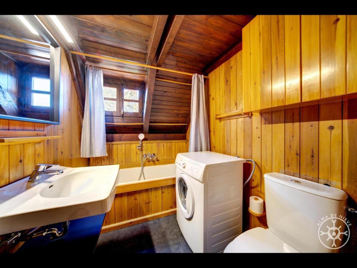 Casa Marmota De Alma De Nieve Villa บาเกย์รา-เบเรต ภายนอก รูปภาพ