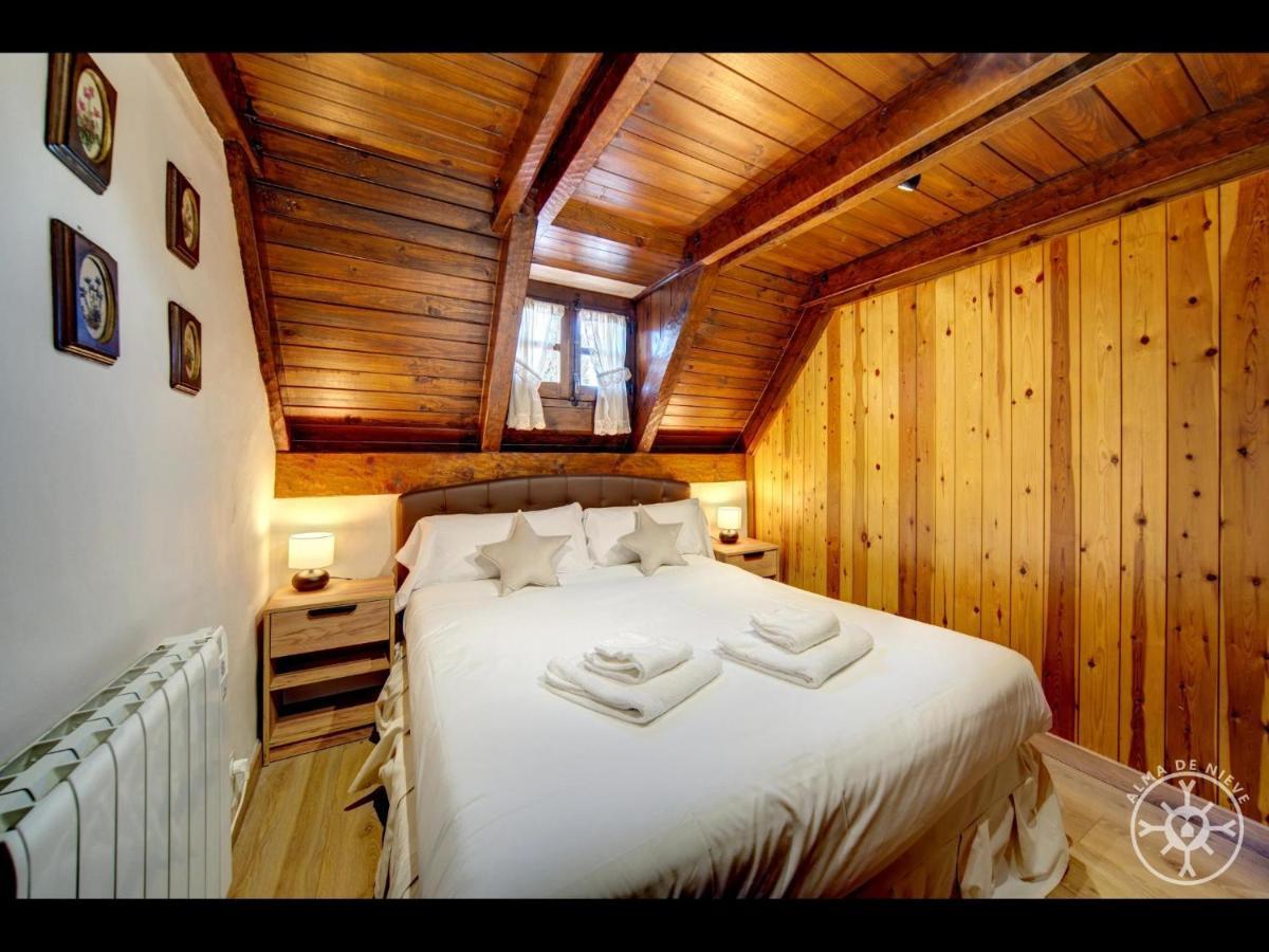 Casa Marmota De Alma De Nieve Villa บาเกย์รา-เบเรต ภายนอก รูปภาพ