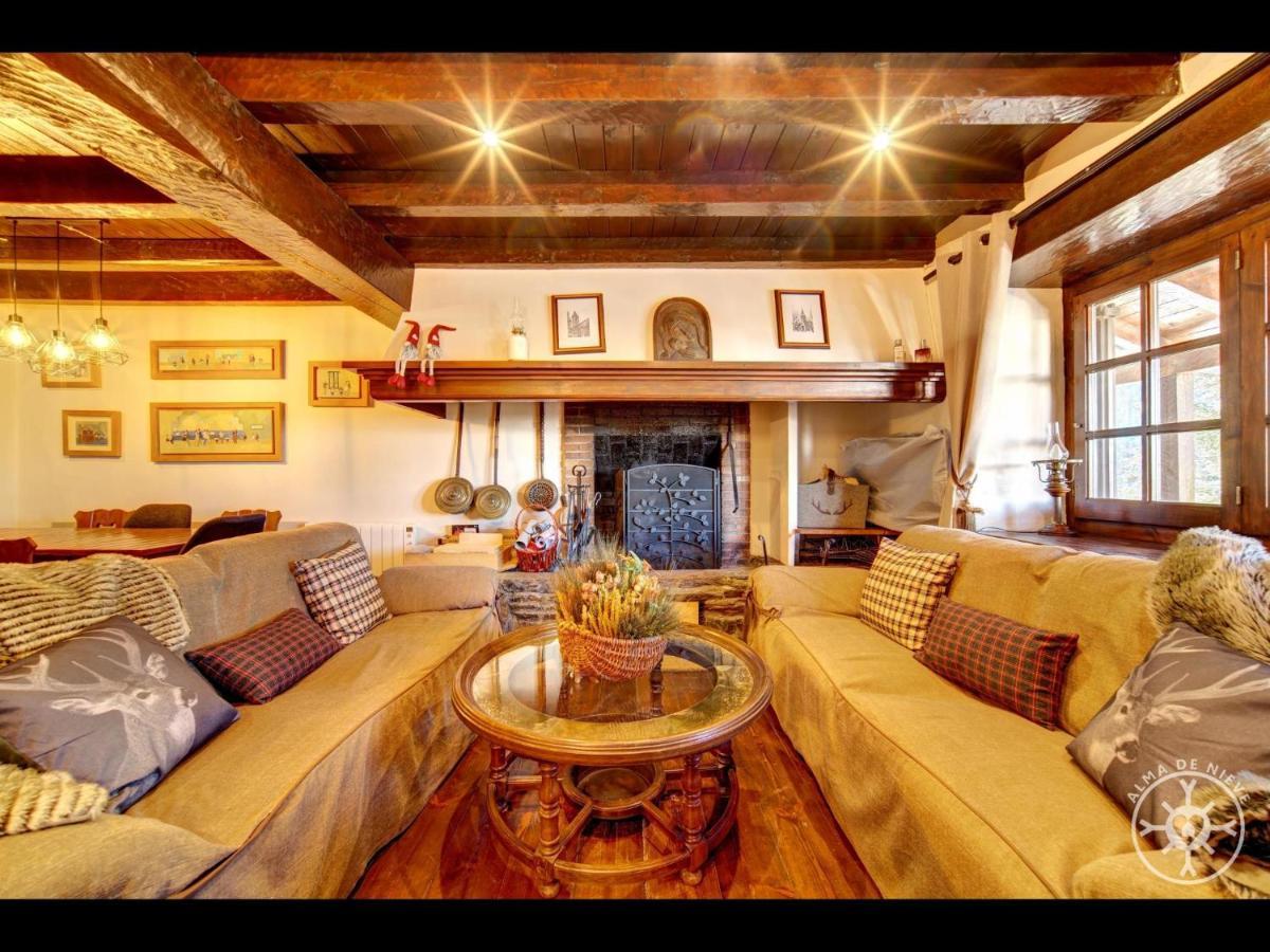 Casa Marmota De Alma De Nieve Villa บาเกย์รา-เบเรต ภายนอก รูปภาพ