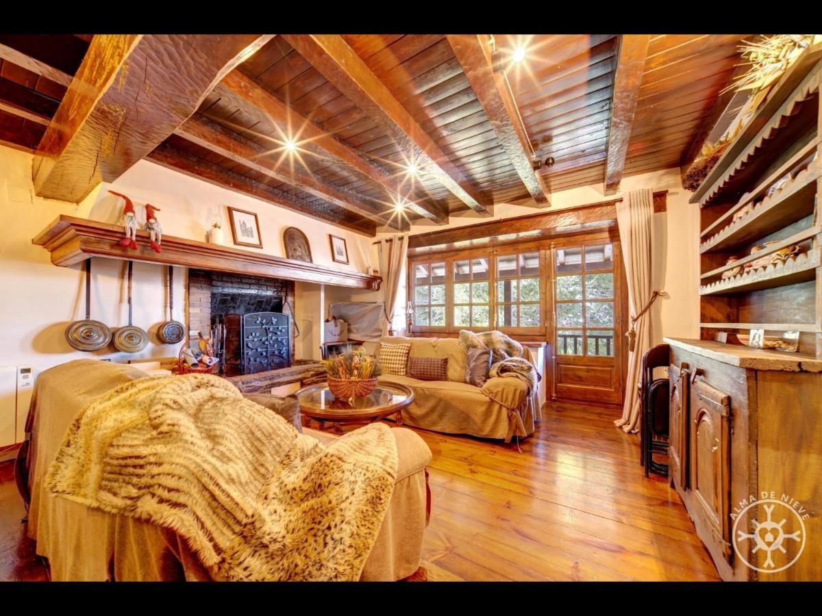 Casa Marmota De Alma De Nieve Villa บาเกย์รา-เบเรต ภายนอก รูปภาพ