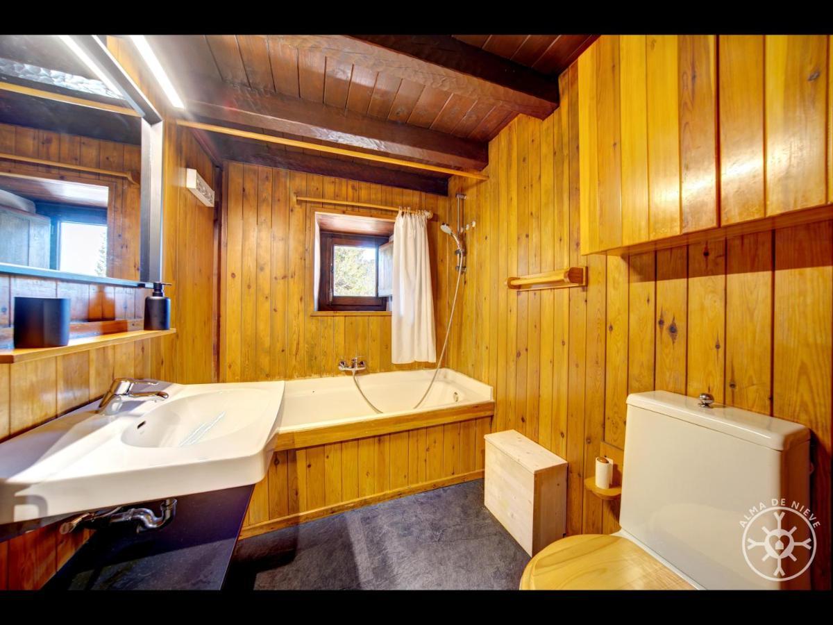 Casa Marmota De Alma De Nieve Villa บาเกย์รา-เบเรต ภายนอก รูปภาพ