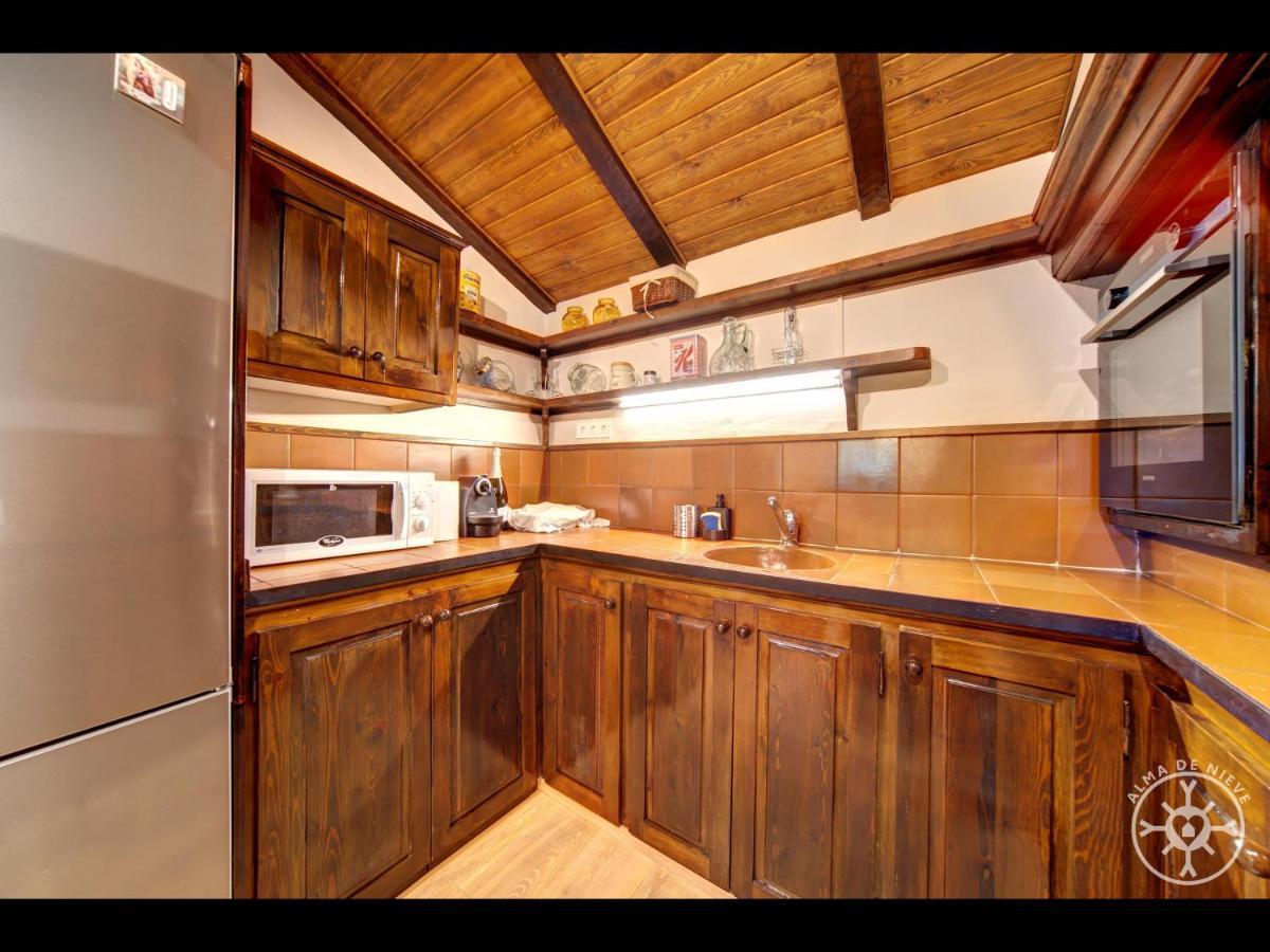 Casa Marmota De Alma De Nieve Villa บาเกย์รา-เบเรต ภายนอก รูปภาพ