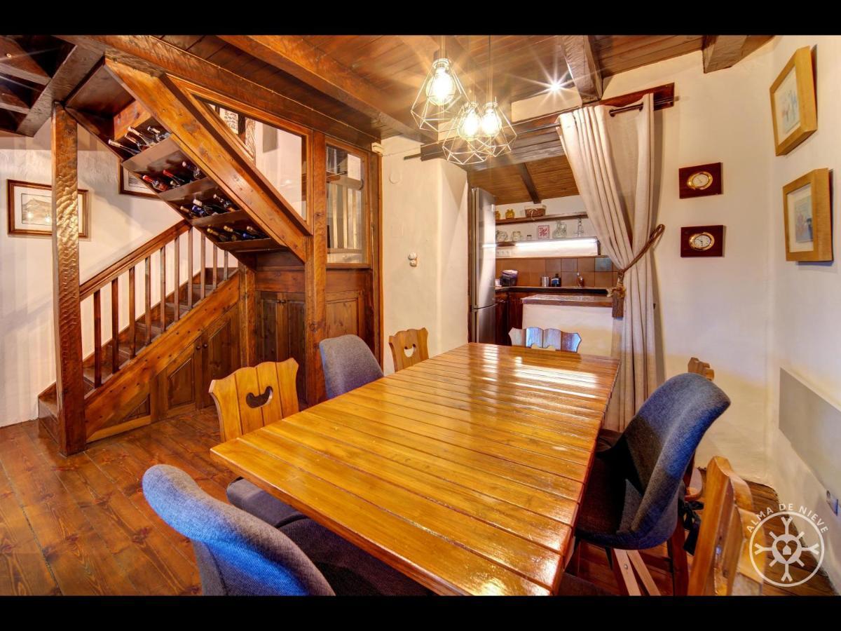 Casa Marmota De Alma De Nieve Villa บาเกย์รา-เบเรต ภายนอก รูปภาพ